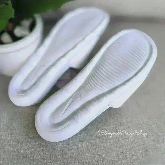 Nike Victori One Slide Sandals Custom with Pink Crystal Rhinestones Bling Nikes - Picture 7 of 8